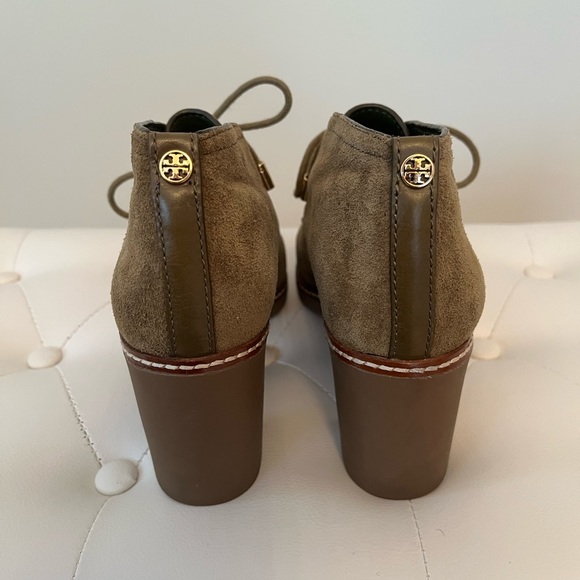 Suede shoes with laces - Picture 3 of 5